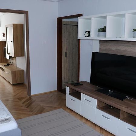 Апартаменти Petofi Apartman Сегед Екстер'єр фото