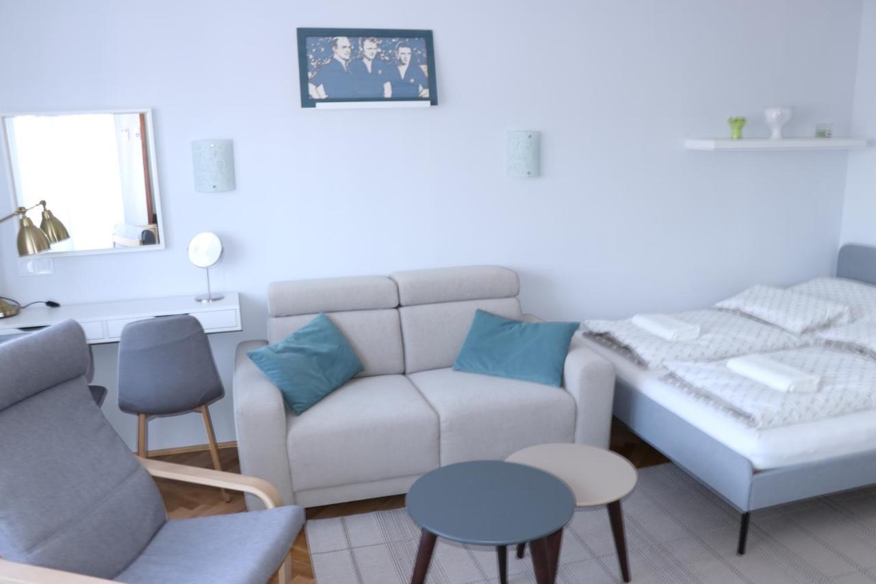 Апартаменти Petofi Apartman Сегед Екстер'єр фото